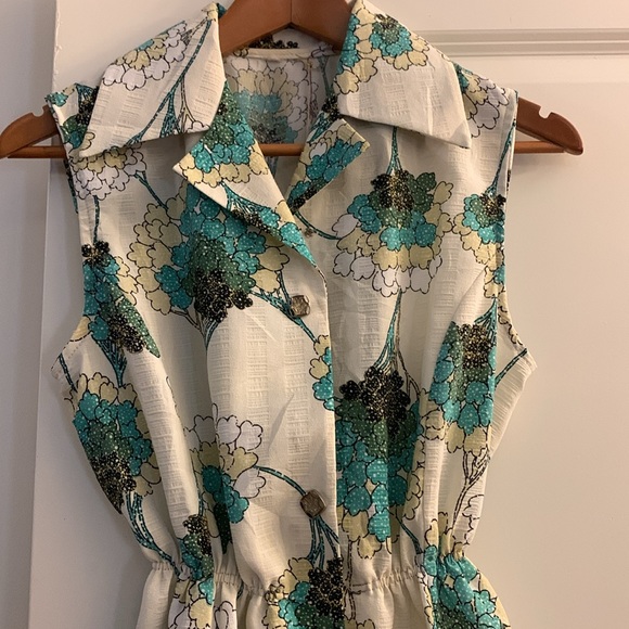 Vintage looking dress - Picture 3 of 7